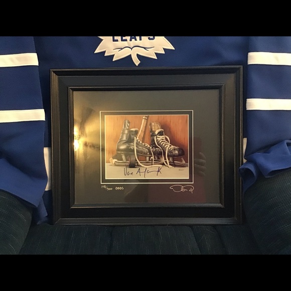 Daniel Parry Productions Other - 🏡 Daniel Parry Signed & Numbered “Old Hockey Skates” 🎉